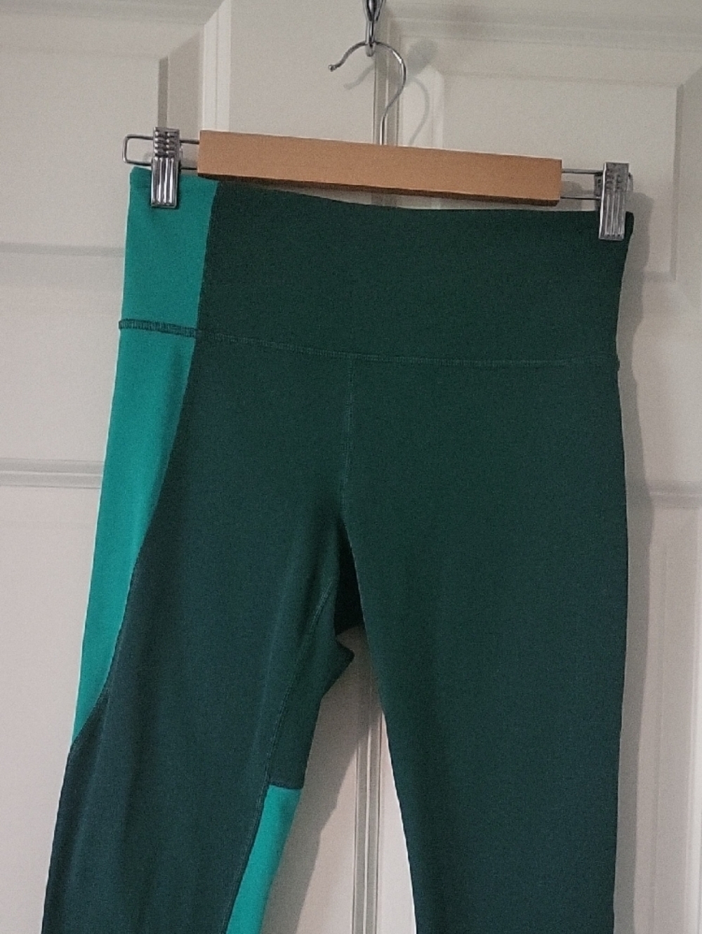 Women’s Athleta High Rise Colorblock Leggings Small Teal Mint Athletic Yoga Pant - Picture 7 of 13